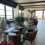 Toer & 5* Sarandë