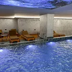 Toer & Hotel Sarandë