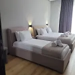 Toer & 5* Sarandë