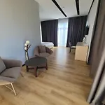 Toer & Sarandë