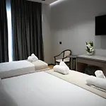 Toer & Hotel Sarandë