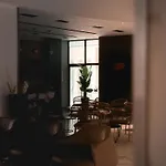 Toer & Hotel Sarandë