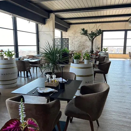 Toer & 5* Sarandë