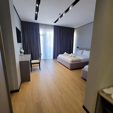 Toer & Hotel 5*
