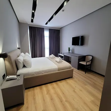 Hotel Toer & 5*