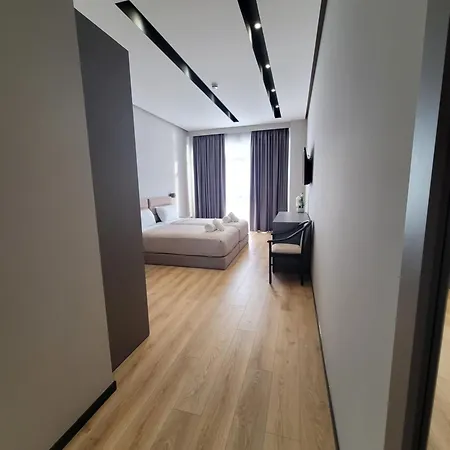 Toer & 5* Саранда