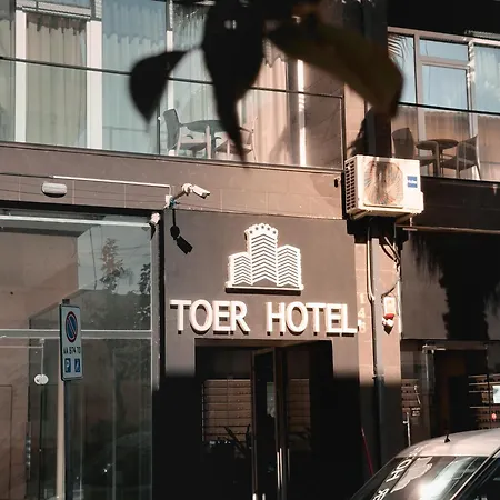 Toer & Hotel Saranda