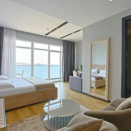 Hotel Toer & 5*